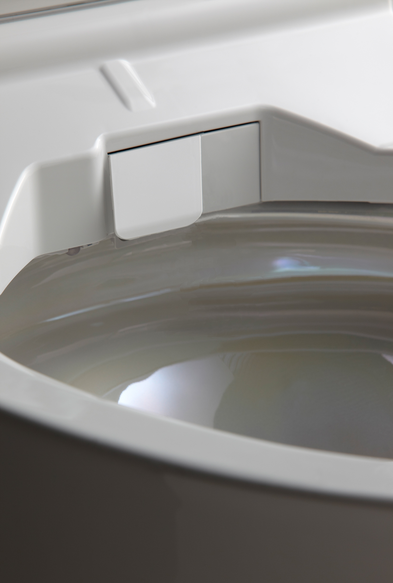 Washlet Düse eingefahren und Klappe zu
