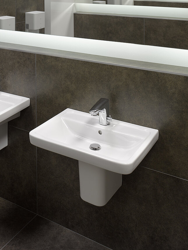 LW136Y_washbasins CF