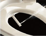 Rhythmically pulsating stream of cleaning warm water