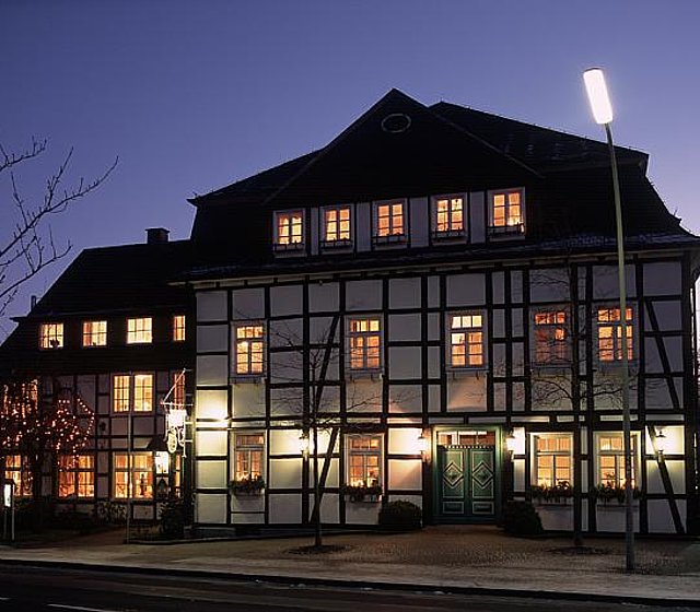 Außenansicht des Landhotels Knippschild im Sauerland
