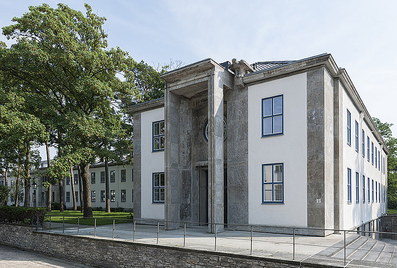 Outdoor view of Metropolitan Gardens in Berlin Dahlem